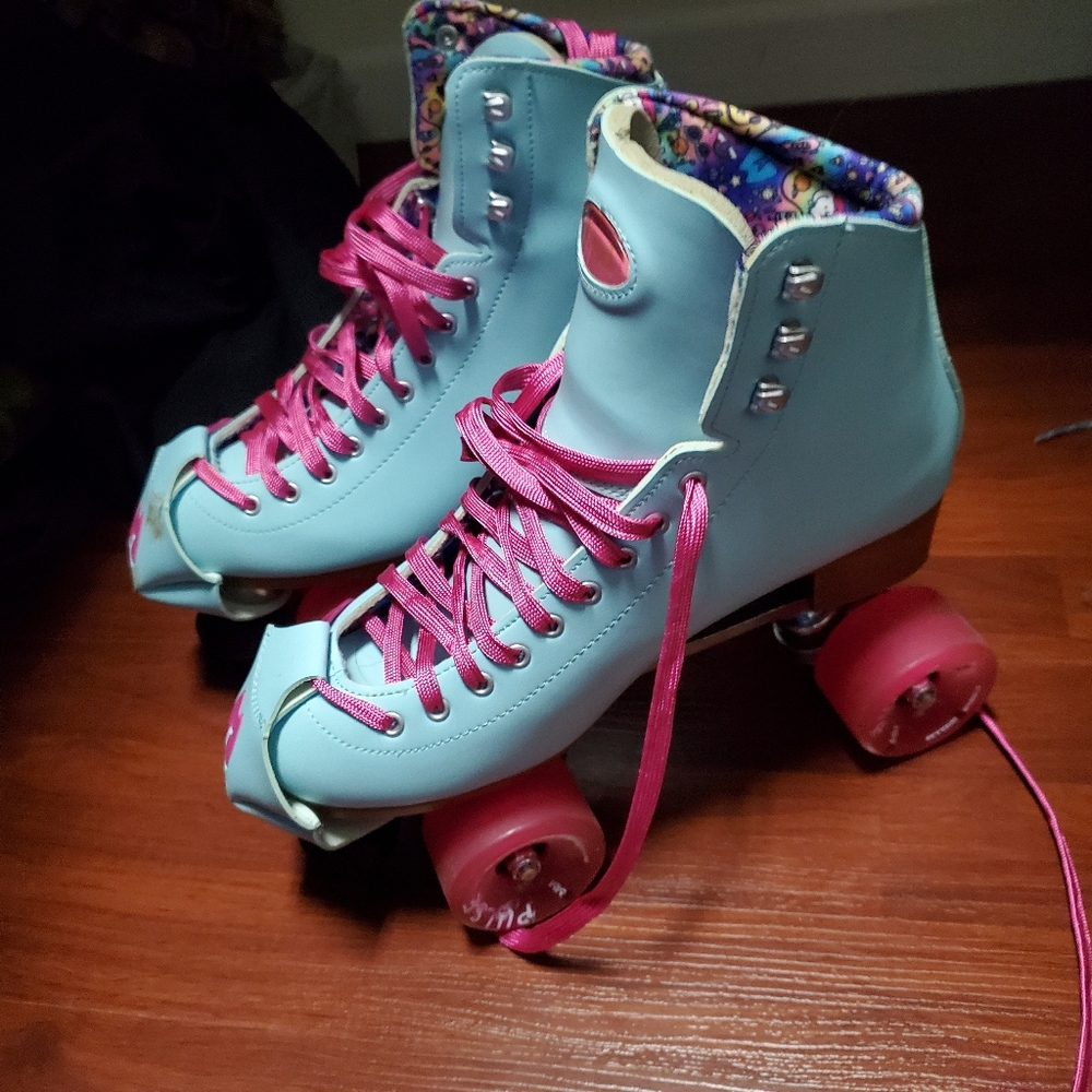Moxi Beach Bunny Roller Skates Periwinkle Sunset